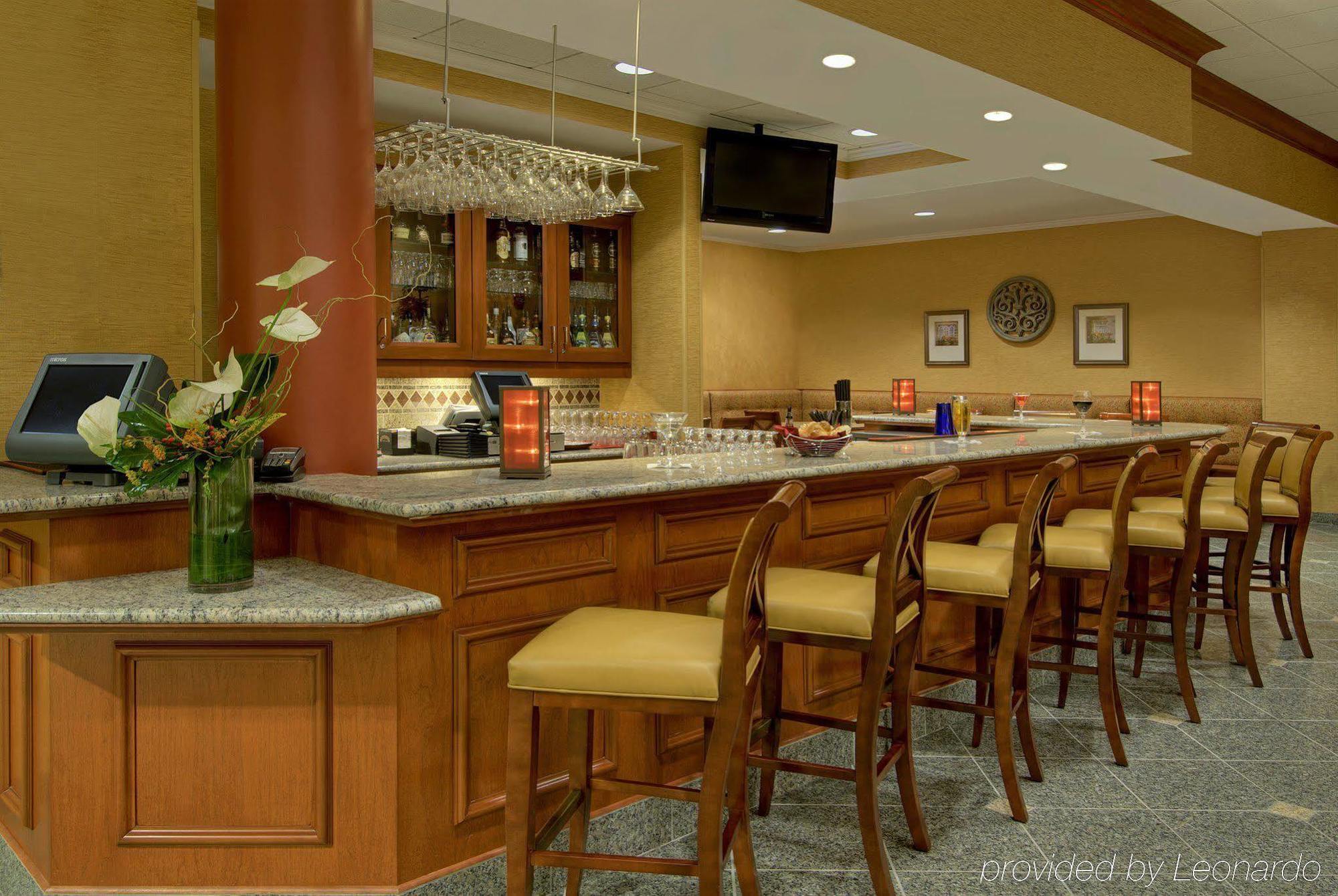 Hilton Garden Inn Ottawa Airport Экстерьер фото